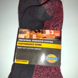 Dickies soaks performance work